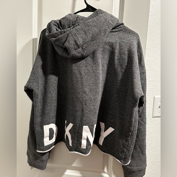 DKNY CROPPED HODDIE - Picture 3 of 6